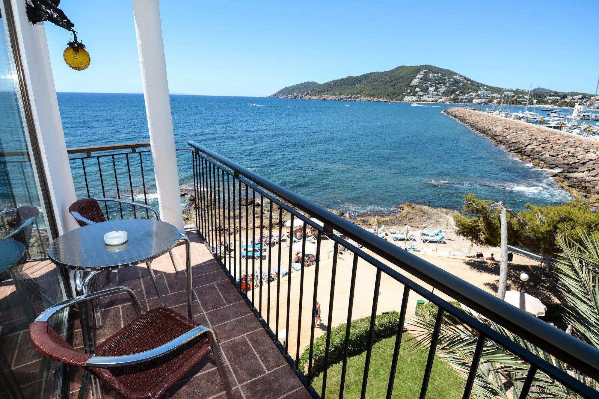 Catalonia Ses Estaques - Adults Only Hotel Santa Eularia des Riu Eksteriør billede